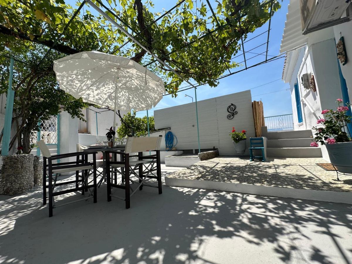 Brinia Cosy Apartment Poros Town Екстериор снимка