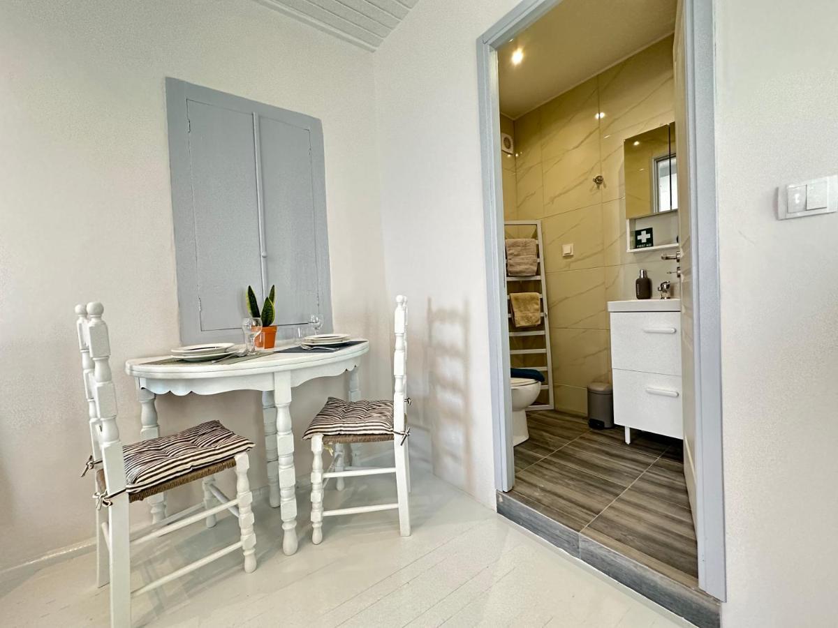 Brinia Cosy Apartment Poros Town Екстериор снимка